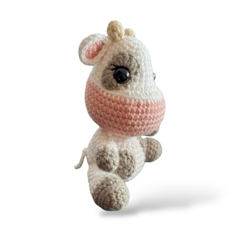 AMIGURUMI DE VAQUITA BEBÉ